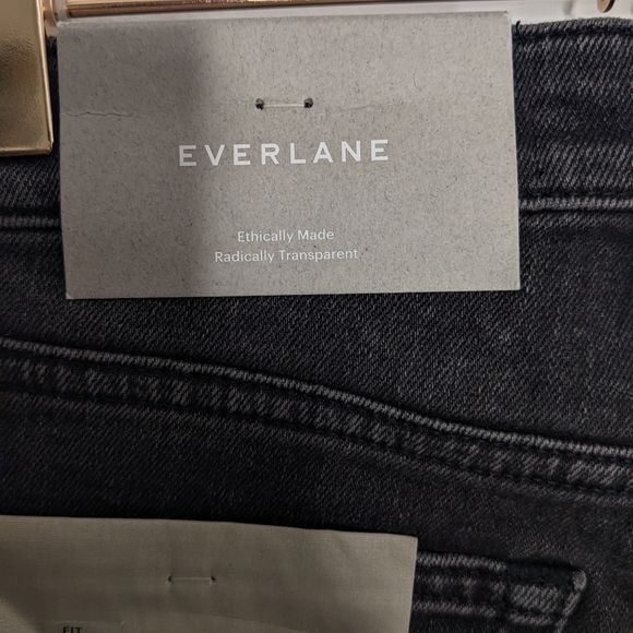 EVERLANE The High Rise Straight Jean in Washed Black NEW Size 24 Ankle - Picture 4 of 8